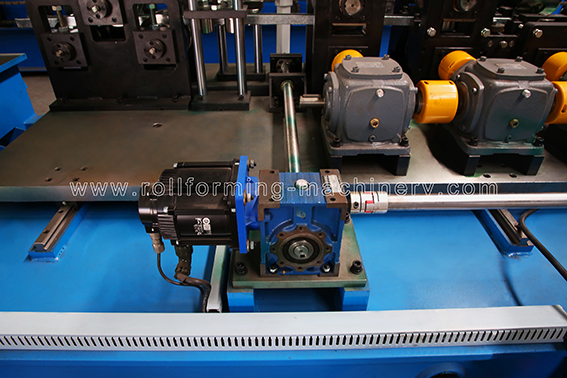 آلية تغيير الحجم، مدفوعة بمحرك مؤازر