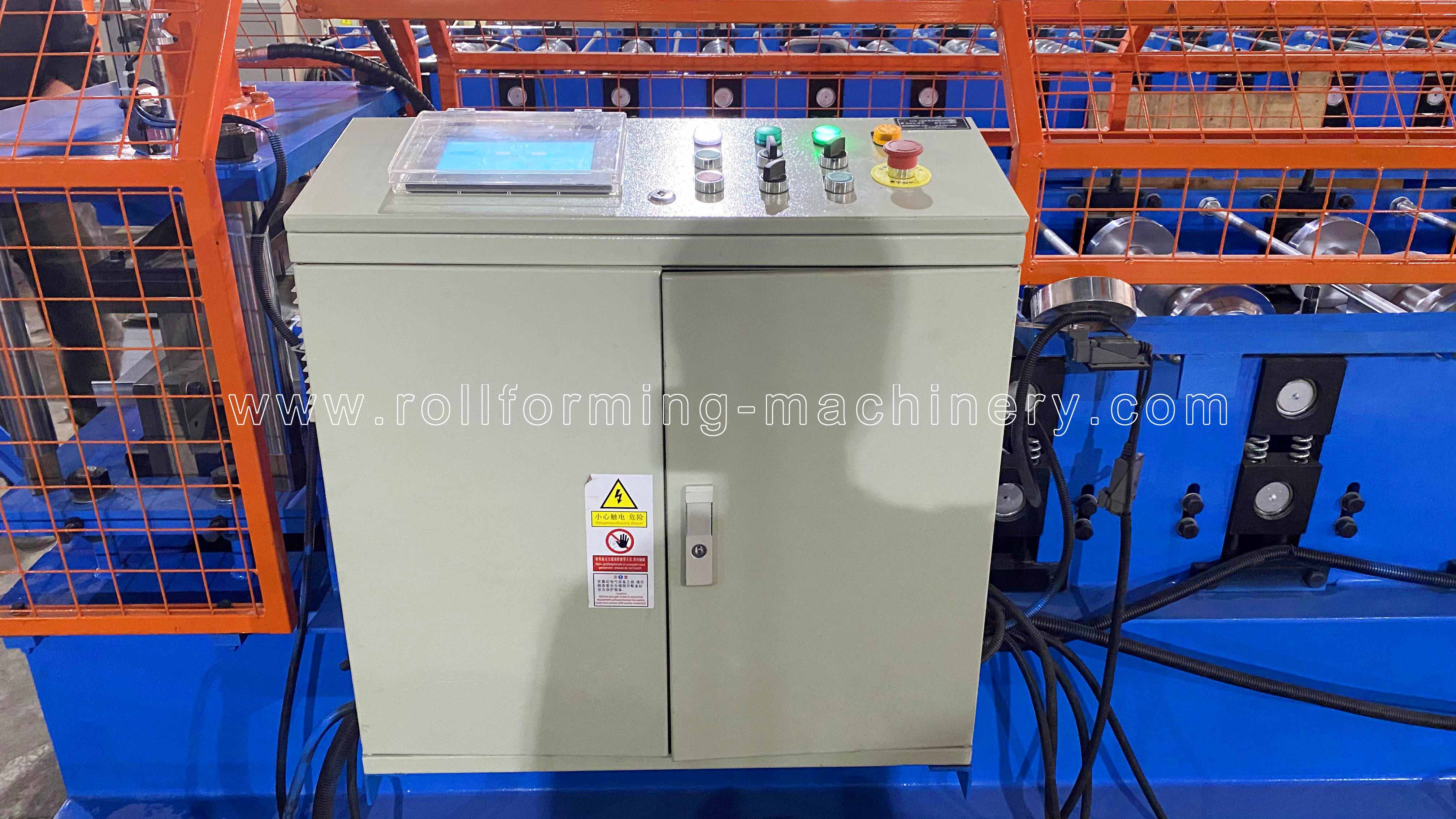 خزانة التحكم PLC