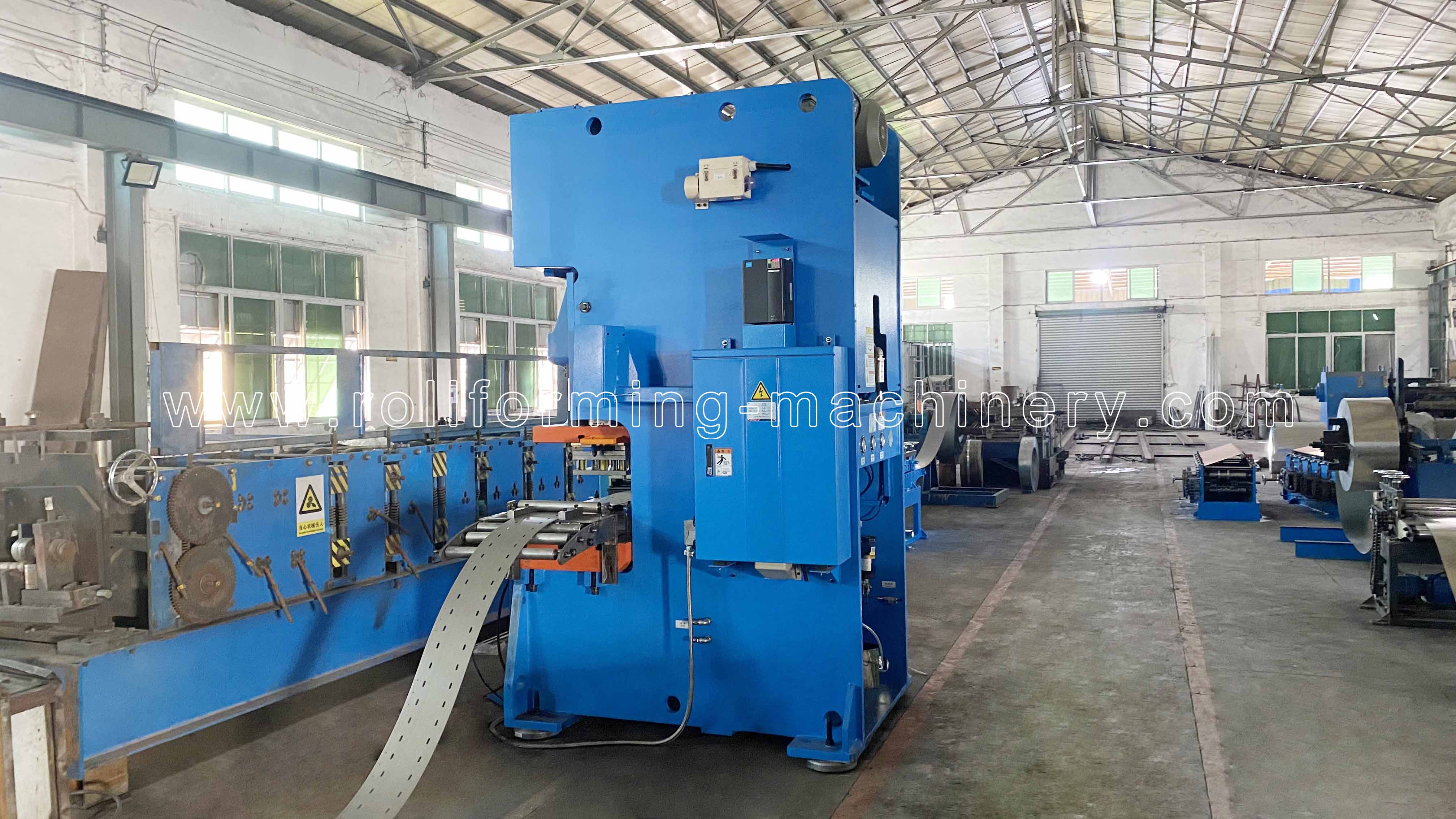 لكمة الصحافة